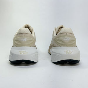 Tênis New Balance Fresh Foam x More V6 Bege Dourado